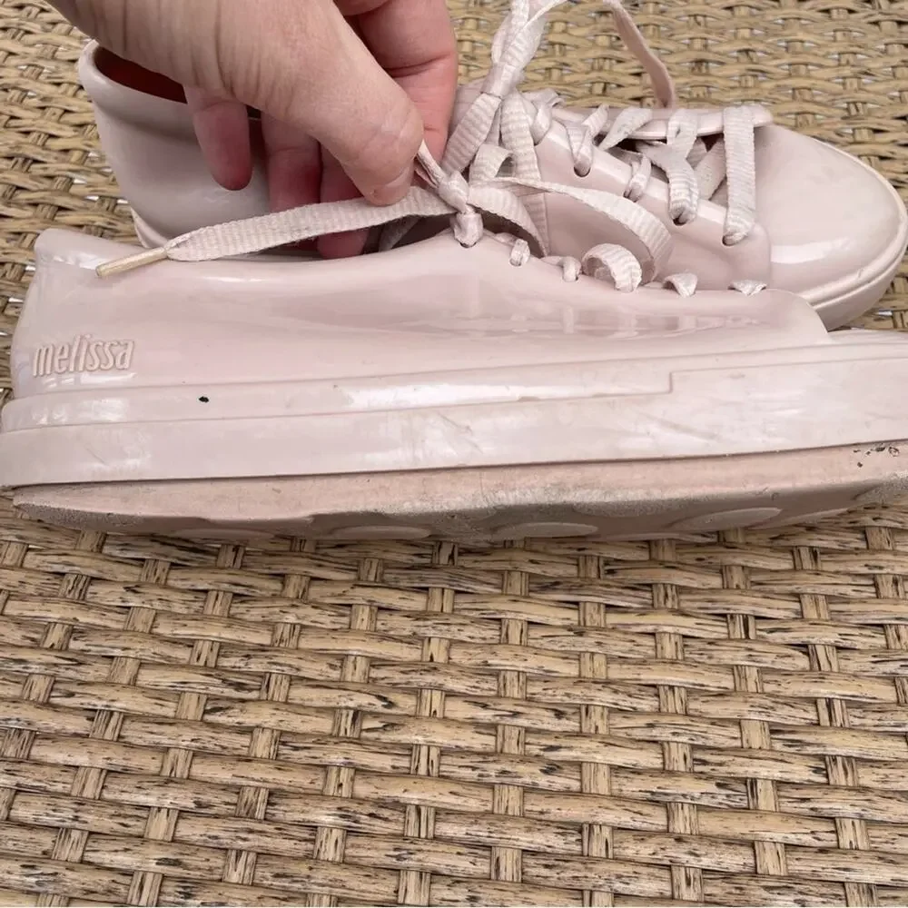 Melissa girls pink sneakers size 5